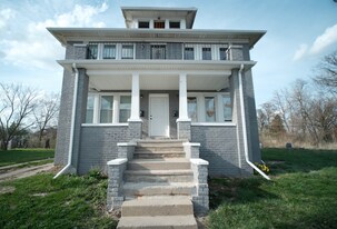 476 W Savannah St, Unit 1 in Highland Park, MI - Building Photo