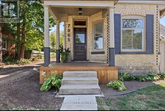 7065 Longwoods Rd in London, ON - Building Photo - Building Photo