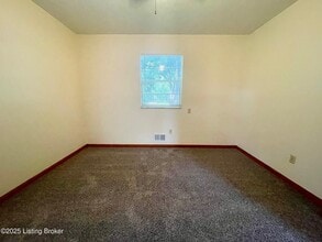 10410 Torrington Rd in Louisville, KY - Building Photo - Building Photo