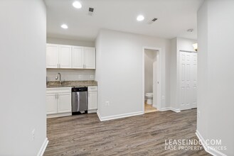 1223 16th St NE in Washington, DC - Building Photo - Building Photo