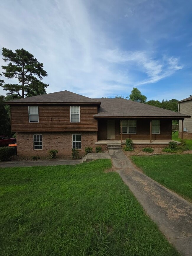 property at 611 Preston Dr