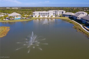 163 Indies Dr E in Naples, FL - Building Photo