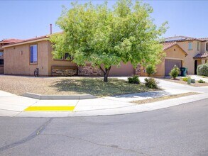 6794 E Sea Horse Rd in Tucson, AZ - Building Photo - Building Photo