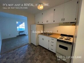 110 Lucas Ln in Elkton, VA - Building Photo - Building Photo
