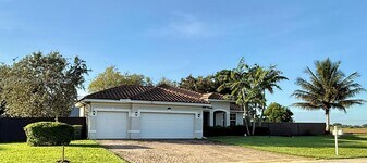 1740 NW 21st St in Homestead, FL - Building Photo