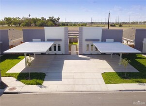 2918 W Kenwood St in Edinburg, TX - Building Photo - Building Photo