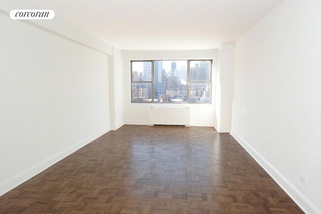 230 E 79th St in New York, NY - Building Photo - Building Photo