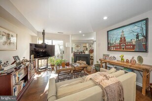 1710 Oakwood Terrace in Narberth, PA - Building Photo