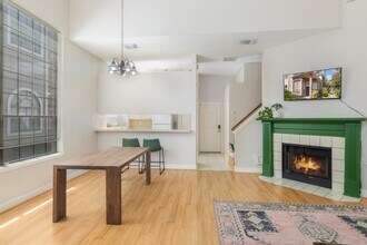 8888 Benning Dr in Houston, TX - Building Photo - Building Photo