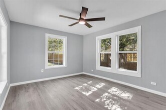 904 N Virginia St in Terrell, TX - Building Photo - Building Photo