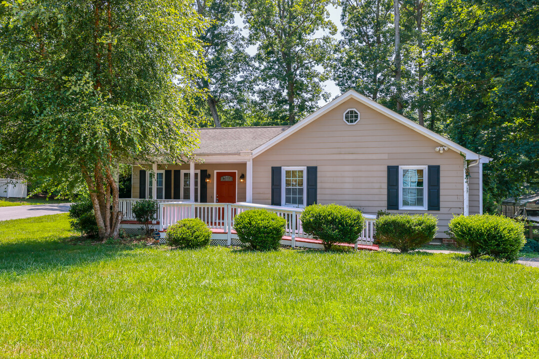701 Marbleridge Rd in Richmond, VA - Building Photo