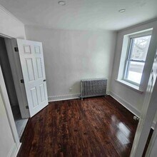156 Ontario St-Unit -1 in Lockport, NY - Building Photo - Building Photo