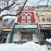 750 Queen St W in Toronto, ON - Building Photo