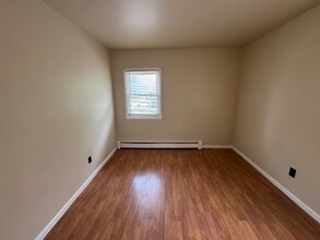 60 Jay Terrace in Vineland, NJ - Building Photo - Building Photo