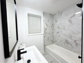 7301 S Constance Ave in Chicago, IL - Building Photo - Building Photo