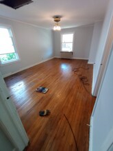 5260 W Foster Ave in Chicago, IL - Building Photo - Building Photo