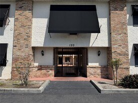 120 S Church Ave in Tampa, FL - Building Photo