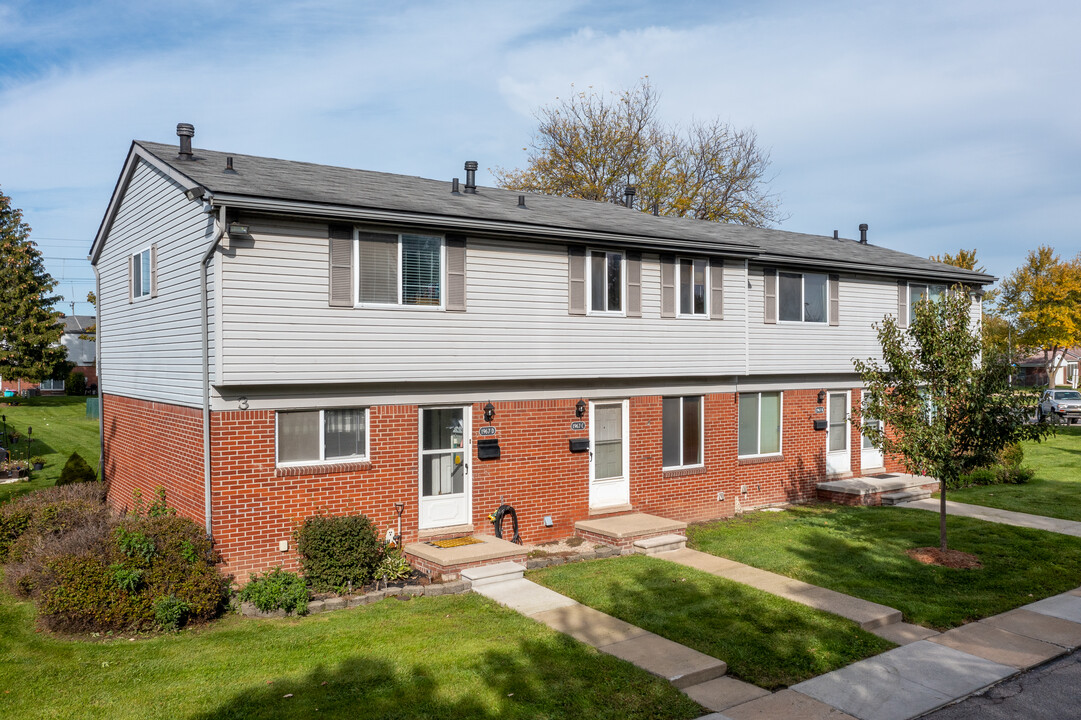 Southwicke Square Cooperative in Trenton, MI - Foto de edificio