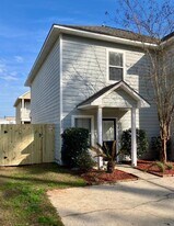 1332 Tropical Cv in Gulfport, MS - Building Photo