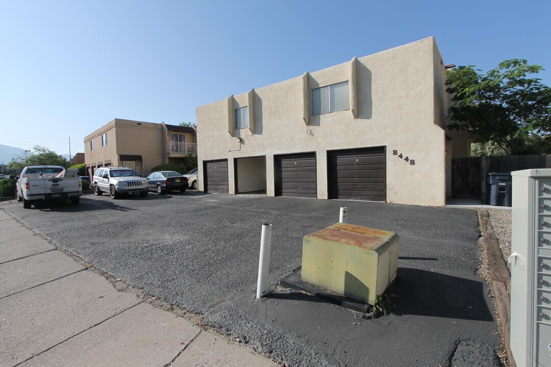 8448 Spain Rd NE in Albuquerque, NM - Building Photo