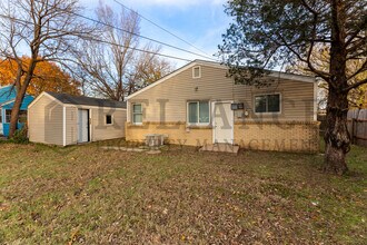 711 N Westridge Dr in Wichita, KS - Building Photo - Building Photo