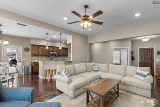 7 Freedom Cir in Wichita Falls, TX - Building Photo - Building Photo