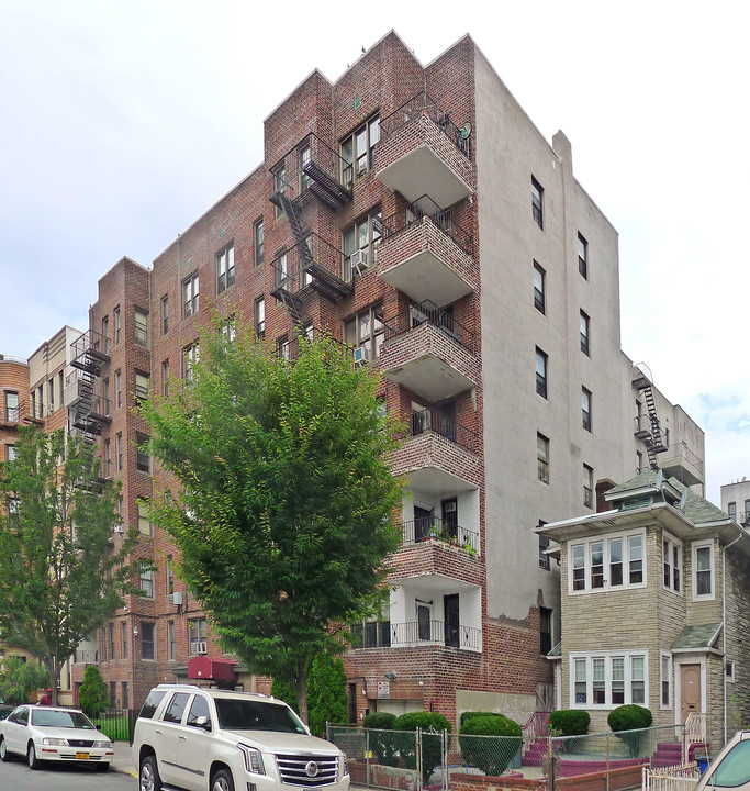 61 Martense St in Brooklyn, NY - Building Photo