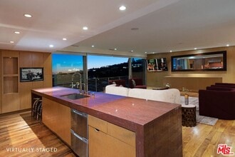 8825 Hollywood Blvd in Los Angeles, CA - Building Photo - Building Photo