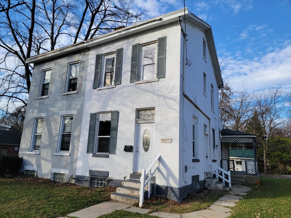 1412 Laidlaw Ave in Cincinnati, OH - Building Photo