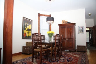 857 W Newport Ave in Chicago, IL - Building Photo - Building Photo