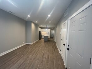 3617 W Shakespeare Ave, Unit #1A in Chicago, IL - Building Photo - Building Photo