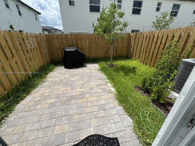 2856 SE 26th Ter in Homestead, FL - Building Photo - Building Photo