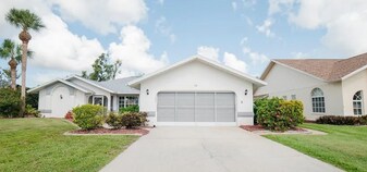 12 Broadmoor Rd in Rotonda West, FL - Building Photo
