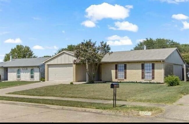 property at 537 Hanover Dr