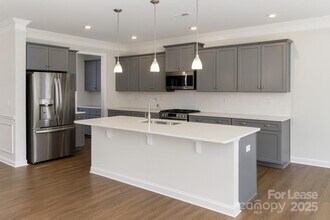 6100 Trinity Xing Cir in Kannapolis, NC - Building Photo - Building Photo