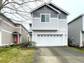 18728 117th Ave Ct E in Puyallup, WA - Building Photo