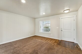 2914 W Sunny Cove St in Meridian, ID - Building Photo - Building Photo