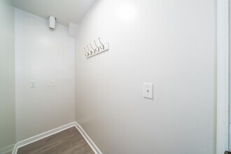 365 Claremont Ave in Jersey City, NJ - Building Photo - Building Photo