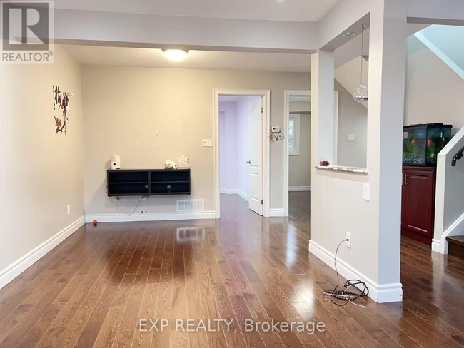 24 Fundy Bay Blvd in Toronto, ON - Building Photo - Building Photo