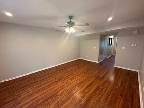 217 Coral Ct in Bolingbrook, IL - Building Photo - Building Photo
