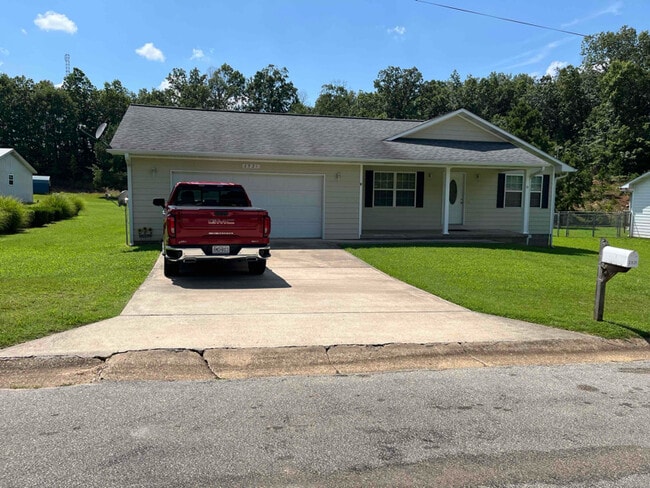 property at 2921 Vaughn Ave