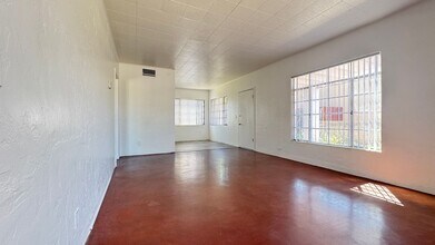 1308 E Blacklidge Dr in Tucson, AZ - Building Photo - Building Photo