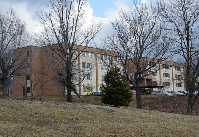 Keystone Place Apartments in Dickson City, PA - Building Photo - Building Photo