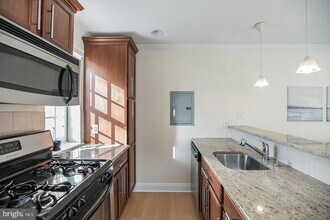 1716 Pine St in Philadelphia, PA - Building Photo - Building Photo