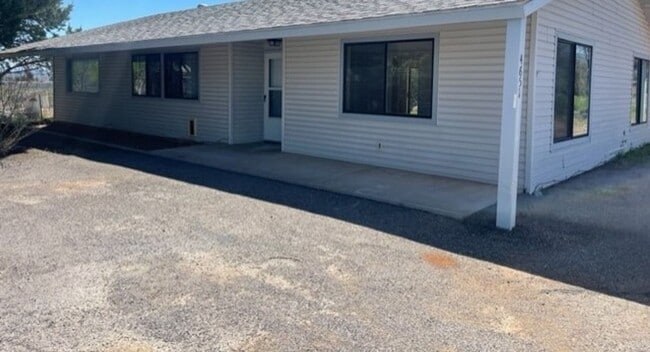property at 4651 Verde View Dr