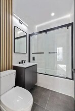 75 Thompson St, Unit 7 in New York, NY - Foto de edificio - Building Photo