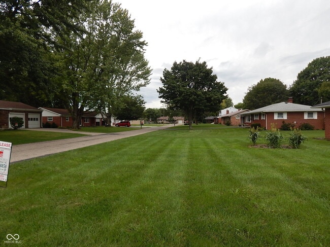 178 Easy St in Bargersville, IN - Building Photo - Building Photo