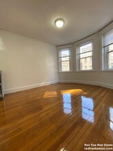 125 Park Dr, Unit 2 in Boston, MA - Building Photo - Building Photo