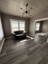 2811 Simpson Ave in Hoquiam, WA - Building Photo - Building Photo