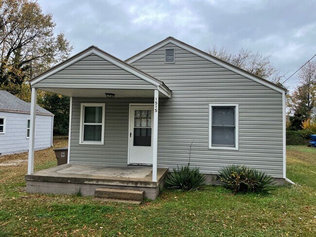 1515 Sloan St in Greensboro, NC - Building Photo - Building Photo
